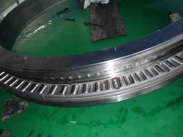 轉盤(pán)軸承分段保持架